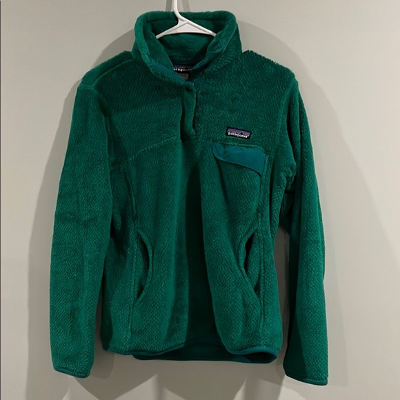 Patagonia Jackets & Blazers - Patagonia Re-Tool Snap-T Pullover in Emerald Green, Size S